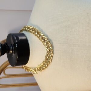 Avon gold metal chain choker toggle clasp